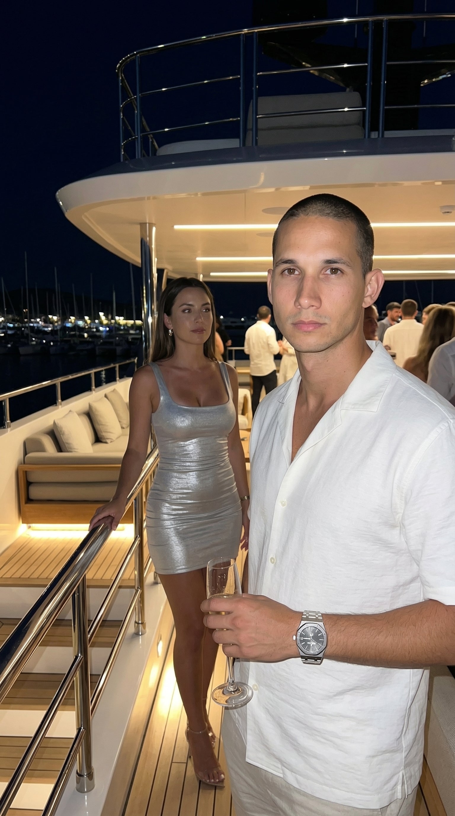 PRESTIGE - Girlfriend 100 Prompts